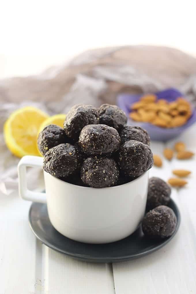 Want the taste of a sweet and delicious blueberry muffin, without all of the gunk? Make these Raw Blueberry Muffin Energy Balls for a nutritious snack that doesn't skimp on the flavor!