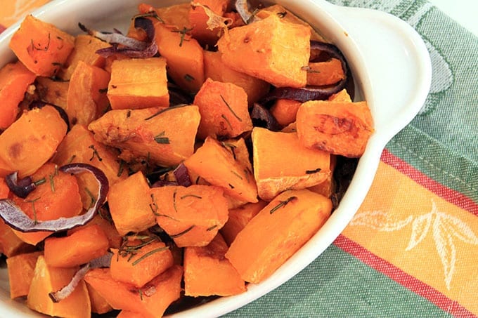 Roasted Rosemary Butternut Squash // thehealthymaven.com