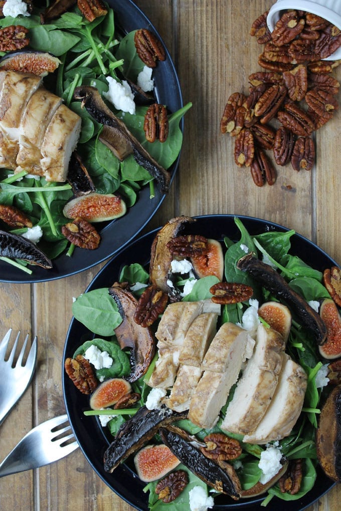 Balsamic Chicken Salad with Figs, Portobellos and Candied Pecans // thehealthymaven.com