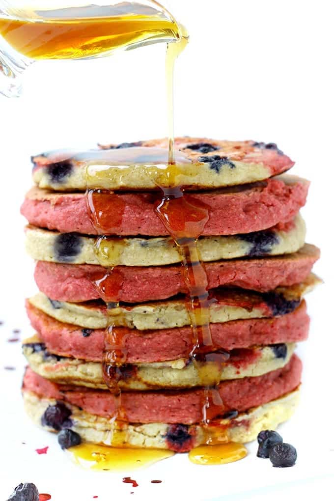 Red White And Blueberry Pancakes // thehealthymaven.com #4thofJuly