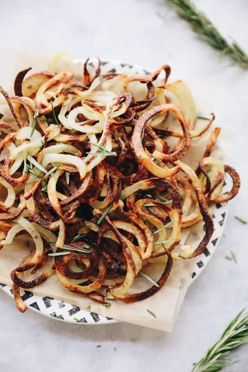 Spiced Crispy & Curly Sweet Potato Fries - Sprinkle of Green