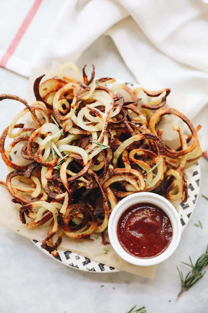 Spiralized Curly, Oven Baked Potato Fries I Vegan & Gluten Free