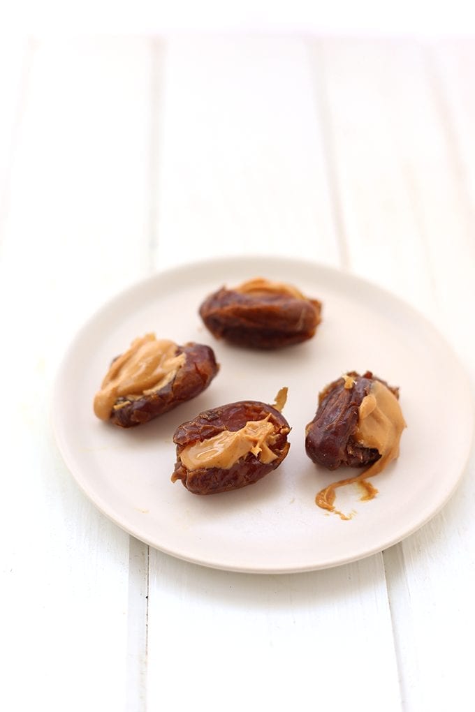 Nut Butter Stuffed Dates + A round-up of healthy dorm room snack ideas that don't require any equipment and can be made with 5 ingredients of less. Perfect for any health-conscious college student with limited space and budget!