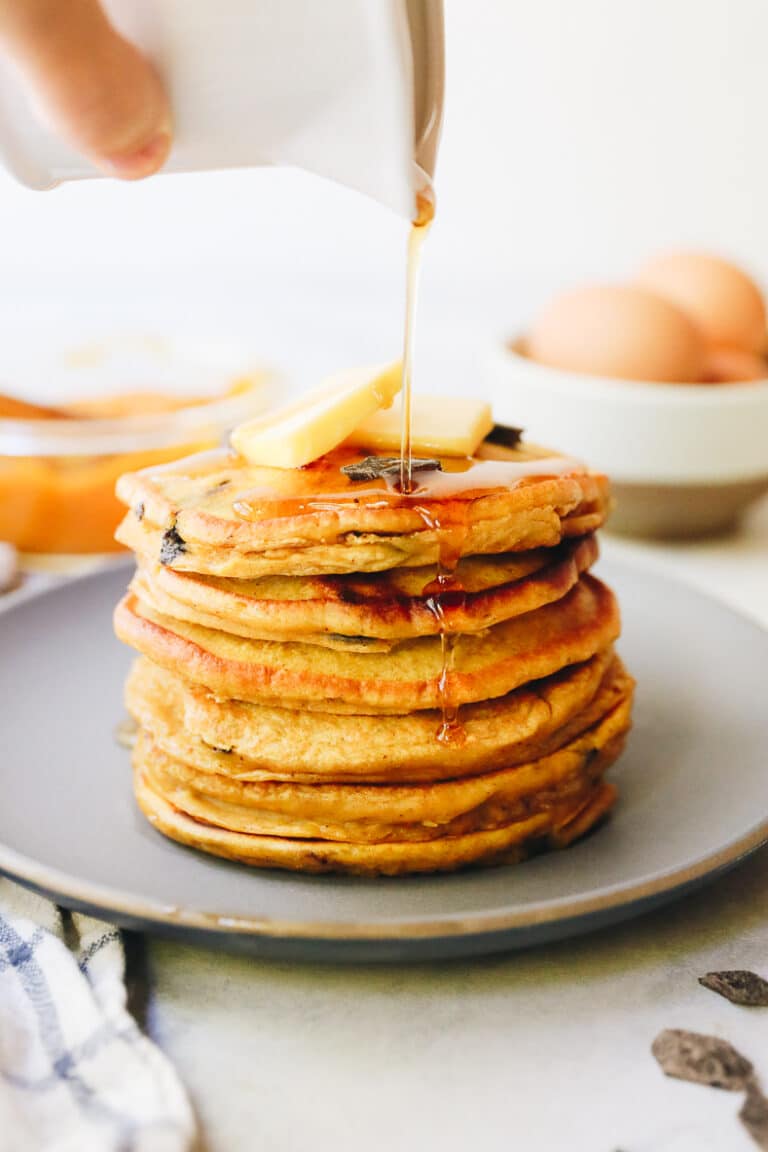 Pumpkin Chocolate Chip Pancakes - The Healthy Maven