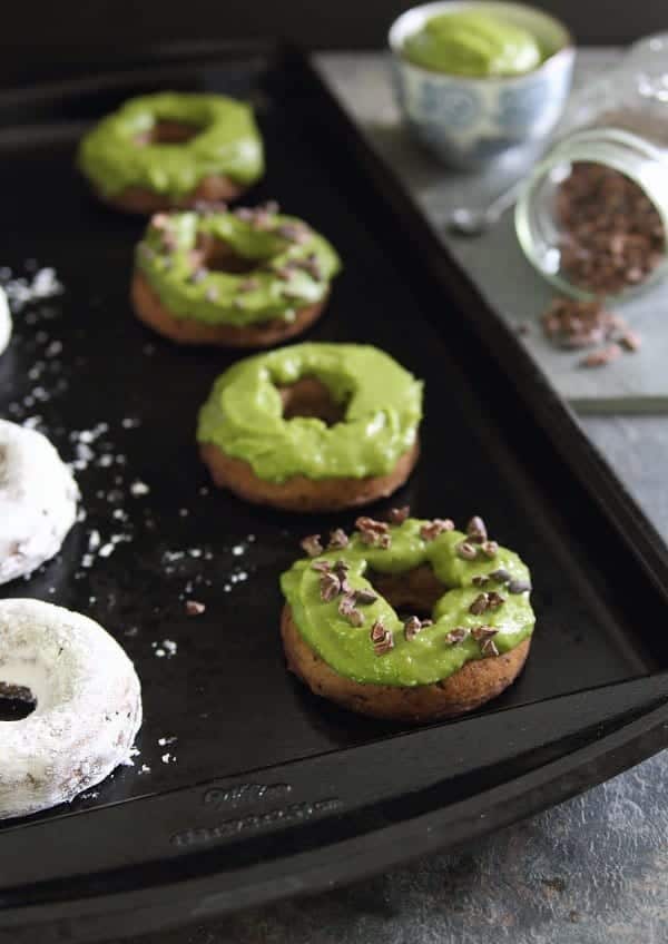 Avocado-Donuts