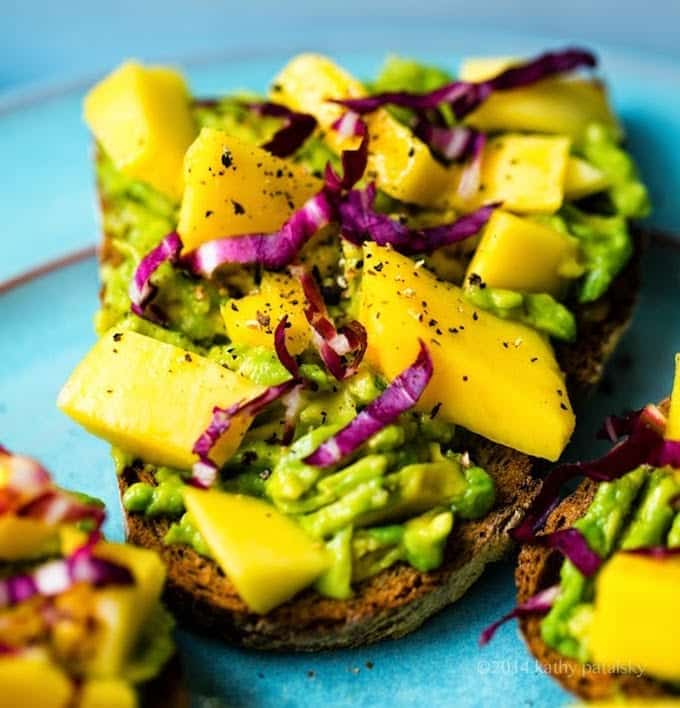 2014_07_14_mango-tartine_9999_15mango-avo-toast