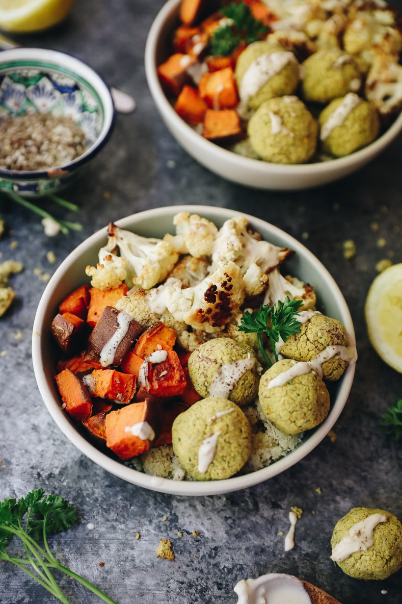 https://www.thehealthymaven.com/wp-content/uploads/2016/04/baked-falafel-bowl-9.jpg