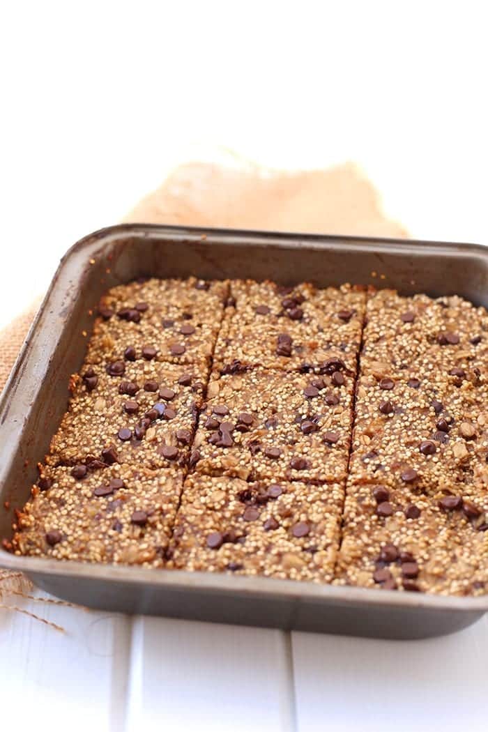 Get your quinoa first thing in the morning with these Banana Quinoa Breakfast Bars. An easy, make-ahead breakfast that is vegan, refined-sugar-free and absolutely delicious.