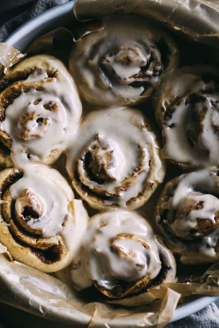 Easy-Vegan-Cinnamon-Rolls-1