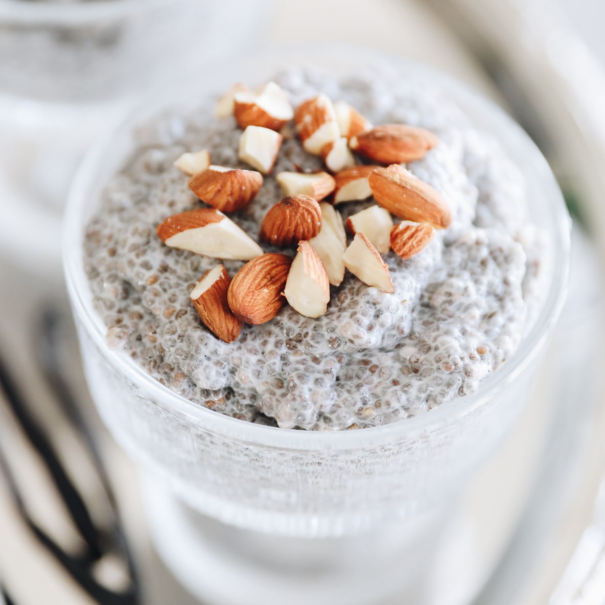 https://www.thehealthymaven.com/wp-content/uploads/2017/05/vanilla-chia-pudding-FI.jpg