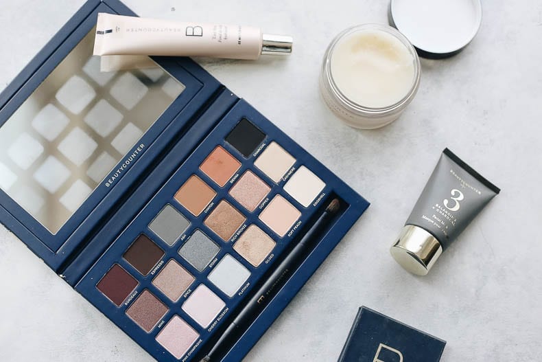 Beautycounter - it's all the rage. But is it worth it? In today's post I'm sharing my 30 day Beautycounter experiment and what I learned from this Beautycounter review.