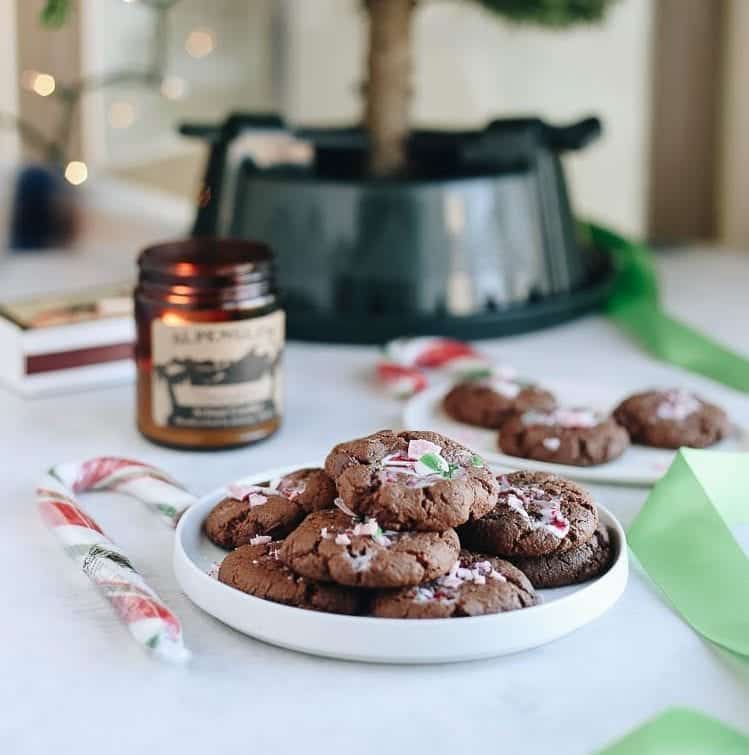 10 Healthy Christmas Cookies [That Don't Suck!]