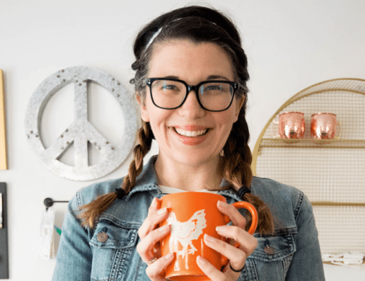 On Episode #64 of That's So Maven Podcast, we're chatting with Cassie Johnston from Wholefully all about how she started her blog, her diagnosis of Lyme Disease and how things have changed since receiving her diagnosis.