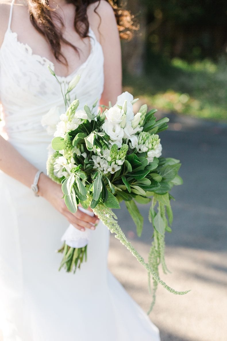 DIY Green and White Wedding Bouquet #wedding #weddinginspiration