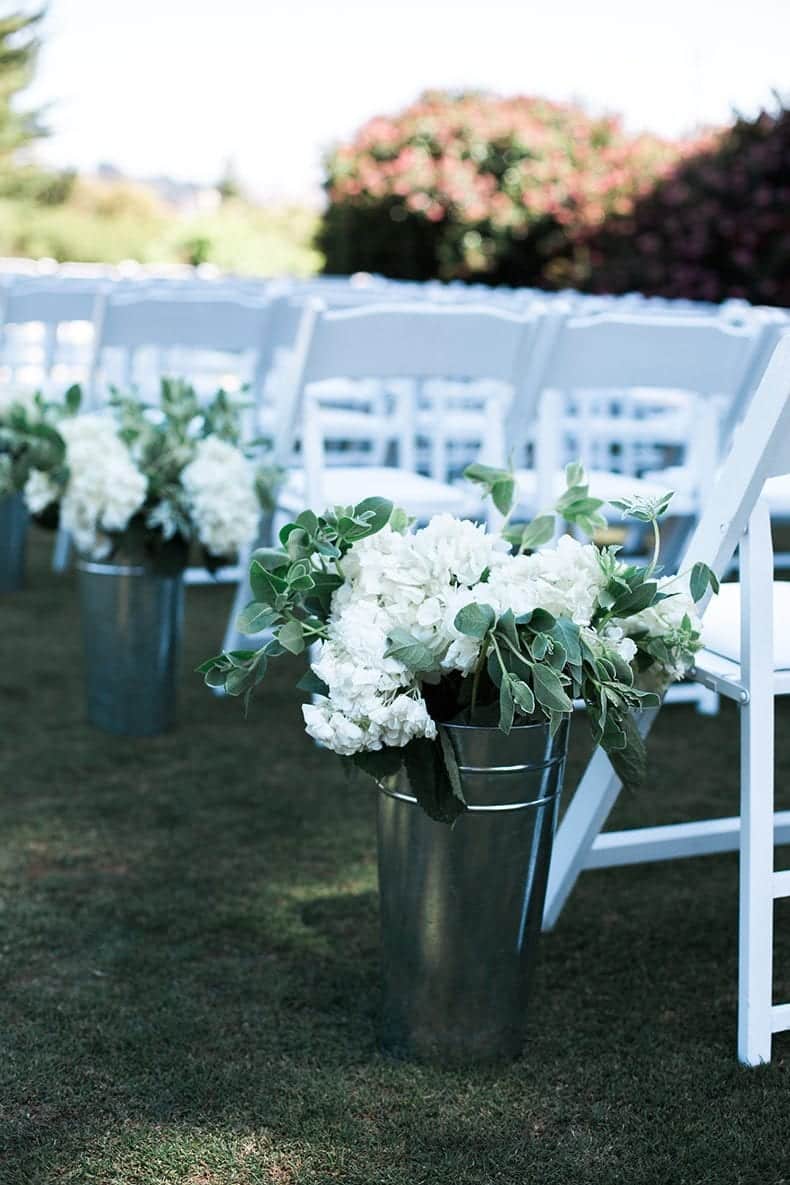 Green and white with gold wedding table