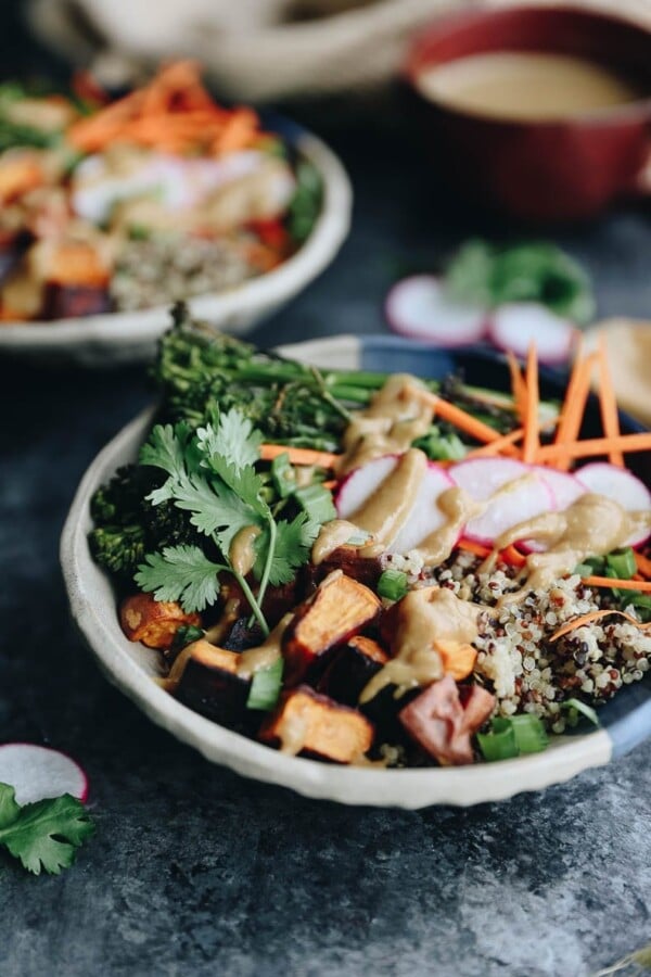 20 Healthy Bowl Recipes [Breakfast + Dinner] - The Healthy Maven