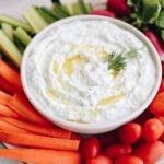 Healthy and easy greek yogurt tzaziki dip for a delicious appetizer made with just 5 ingredients #dip #veggiedip #tzatziki