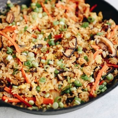 Healthy Kimchi Fried Rice for a weeknight meal packed full of veggies and gut-healthy kimchi! #kimchi #friedrice