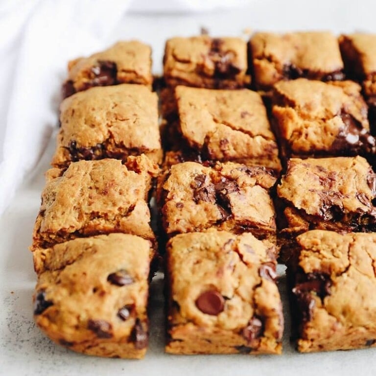 Pumpkin spice blondies