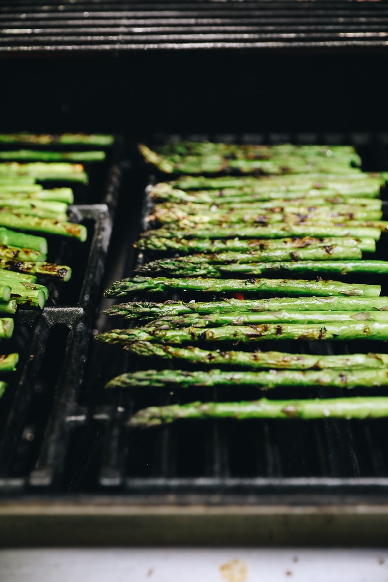 grilled asparagus on a BBQ