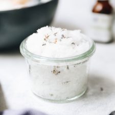 How To Make a Salt Scrub-image