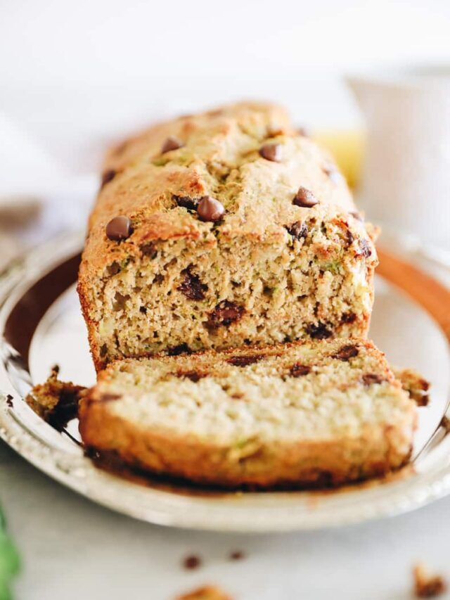 The BEST Healthy Zucchini Bread