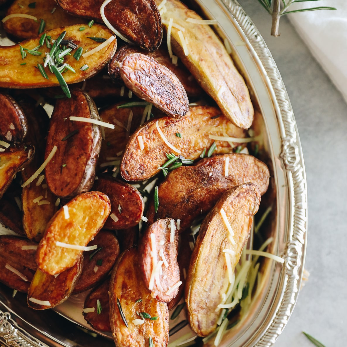 Roasted Fingerling Potatoes [Crispy + Easy!]