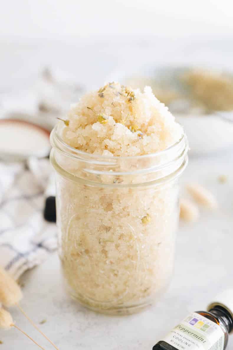 Moisturizing Hand Scrub - Recipes with Essential Oils